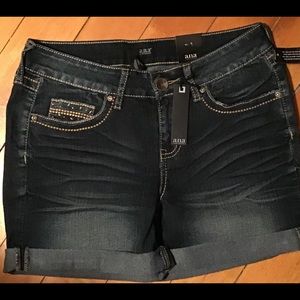 a.n.a Sunset Wash Denim Shorts Size 10